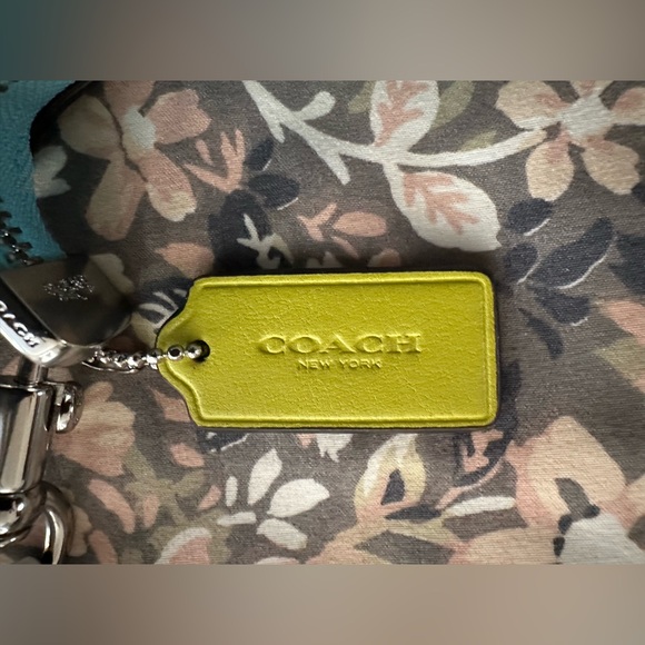 🌀COACH TERI SHOULDER BAG WITH HAWAIIAN PRINT - LIKE NEW ( NEVER USED ) - Picture 6 of 7